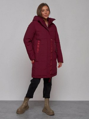 Пальто утепленное молодежное зимнее женское бордового цвета 59018Bo