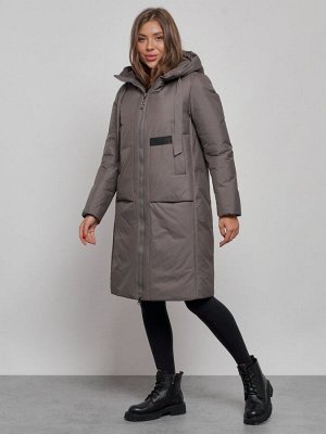 Пальто утепленное молодежное зимнее женское темно-серого цвета 52359TC