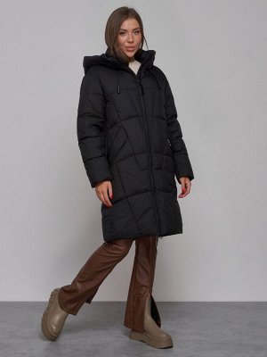 Пальто утепленное молодежное зимнее женское черного цвета 586826Ch