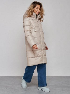 Пальто утепленное молодежное зимнее женское бежевого цвета 589098B