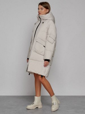Пальто утепленное с капюшоном зимнее женское бежевого цвета 51139B