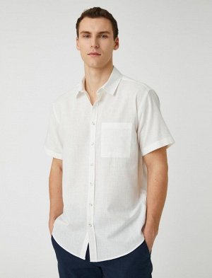 Летняя рубашка с коротким рукавом и карманом с классическим воротником