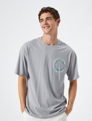 Хлопковая футболка с принтом на спине и надписью Relax Fit с круглым вырезом