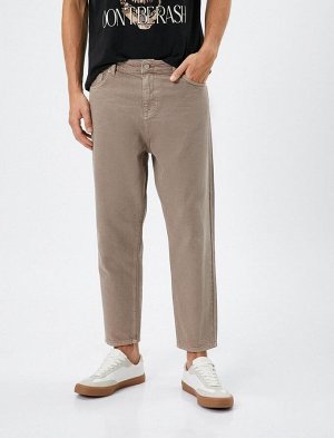 Базовые брюки из габардина с пуговицами и карманами