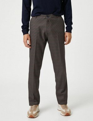 Базовые брюки со складками с пуговицами и карманами