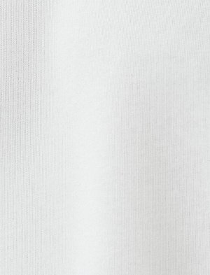 Базовая футболка с круглым вырезом и короткими рукавами с принтом этикетки