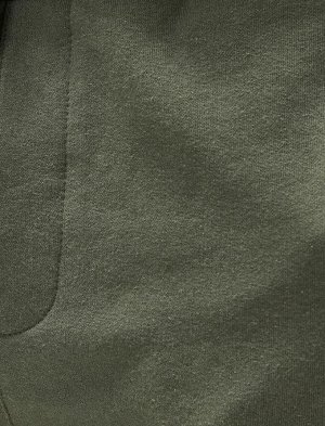 Шорты-карго узкого кроя с карманами и кружевной талией