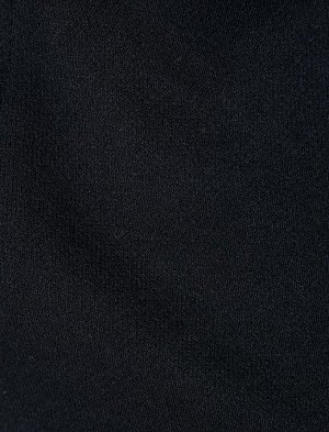 Базовые шорты-бермуды с кружевной талией, лентой и карманом