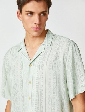 Летняя рубашка с отложным воротником и коротким рукавом с этническим принтом