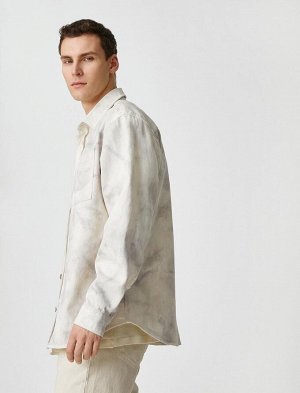 Холщовая рубашка с абстрактным принтом и карманами с детальным классическим воротником на пуговицах