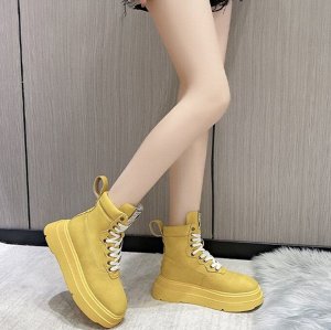 Яркие женские ботинки на шнуровке, на толстой подошве, желтый