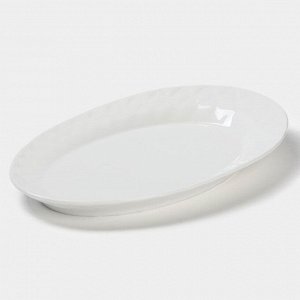 Тарелка фарфоровая обеденная Magistro «Блик», 25?16,5?1,5 см, цвет белый