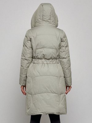 Пальто утепленное молодежное зимнее женское зеленого цвета 52332Z