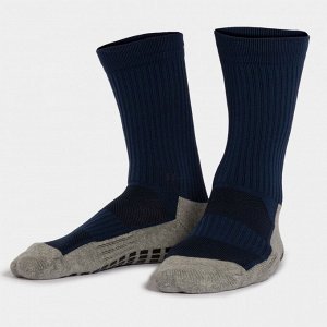 Носки Joma Полукруглые носки с нескользящей подошвой. Он включает в себя усиление пятки для обеспечения большей устойчивости, плоские швы, чтобы избежать натирания и обеспечить максимальный комфорт. А