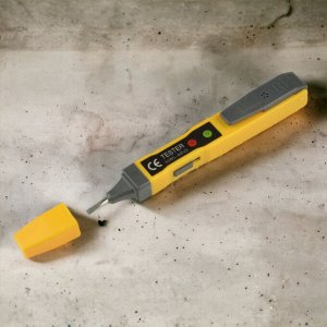 Отвертка-пробник индикаторная шлицевая, 140мм. UVT-E25 140/1000V YELLOW-GREY