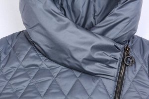Куртка Комфортная и практичная стеганая куртка с капюшоном - идеальное решение для
стильного и комфортного образа в прохладную погоду. Куртка прямого силуэта с
асимметричной застежкой на «молнию». На 