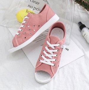 Красивые розовые туфельки