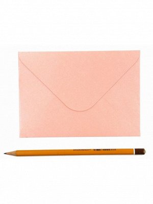 Конверт 11 х15 см дизайнерская бумага цвет Розовый