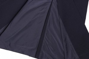 Плащ Женственный однобортный плащ из ткани бондинг. Ткань бондинг состоит из двух слоев: верхний слой костюмная ткань, нижний слой-тонкое трикотажное полотно. Такое сочетание придает ему нужную плотно