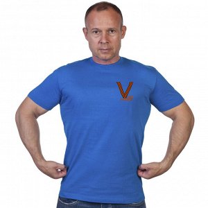Васильковая футболка с термопереводкой «V», – Сила в правде!