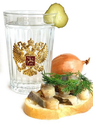 Стакан с гербом России, – спиртное можешь ты не пить, но патриотом быть обязан! №84