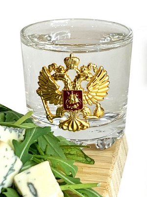 Стопки из стекла «Герб России», – солидный подарок и дань славной русской традиции пиршеств и застолий