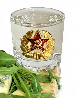 Подарочные стопки «Кокарда СССР», – коллекционная серия питейной посуды на подарки военным и гражданским