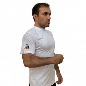Белая футболка "Zа праVду" с трансфером на рукаве, (тр. 64)