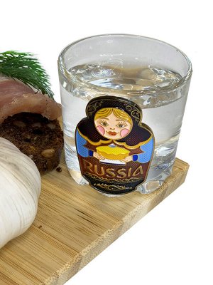 Подарочный набор «Russia» для спиртных напитков, – граненый графин и 6 стильных стопок в едином патриотическом дизайне  (Цвет упаковки может отличаться, подробности уточняйте у менеджера.) №40
