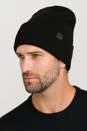 Мужская шапка с отворотом Топ409 черный