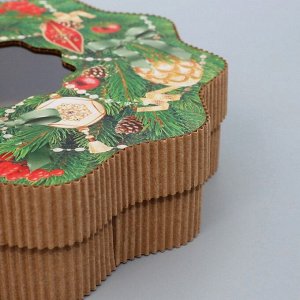 Коробка новогодняя подарочная «Венок», 21 х 22 х 5 см