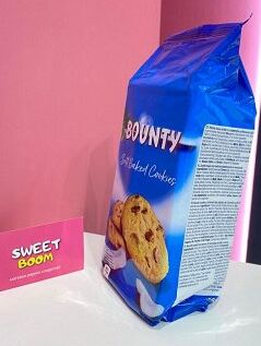 Печенье с кусочками шоколада и кокосовой стружкой Bounty Soft Baked Cookies / Баунти 180 гр