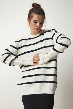 Женский трикотажный свитер цвета экрю в полоску NF00073