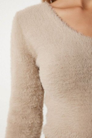 Женский бежевый вязаный свитер с v-образным вырезом и бородой NF00072