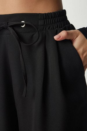 Женские черные спортивные брюки со складками и разрезами DW00002