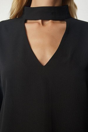 Женская черная креповая блузка с глубоким вырезом и глубоким вырезом UB00155