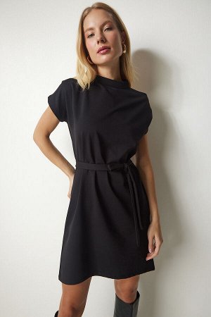 Женское черное трикотажное платье с открытыми плечами и поясом UB00176