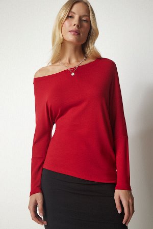 Женская красная трикотажная блузка с вырезом «лодочка» UB00151