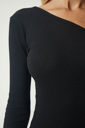 Женское черное облегающее вельветовое платье с открытыми плечами GT00225