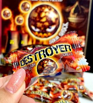 Жевательная резинка со вкусом клубники Fini Destroyer / Жвачка Фини "Шар разрушитель из лавы" в виде шара с начинкой внутри 6 гр