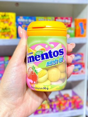 Жевательные конфеты со вкусом фруктового смузи Mentos / Ментос Смузи (Клубника,Банан, Дыня) 90 гр