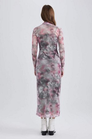 Крутое облегающее платье макси с полуводолазкой и длинными рукавами и рисунком