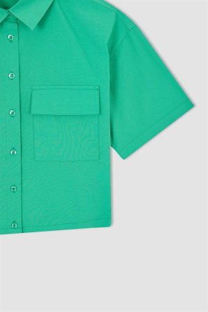 Укороченная рубашка из 100% хлопка из поплина с короткими рукавами и двойными карманами