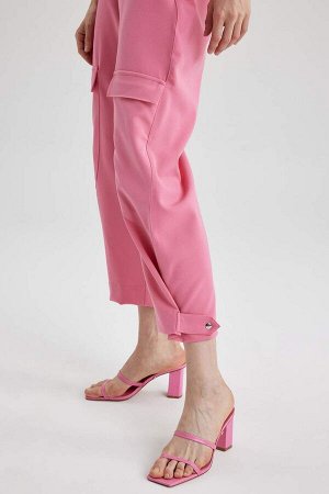 Длинные креповые брюки прямого кроя с карманами-карго и нормальной талией