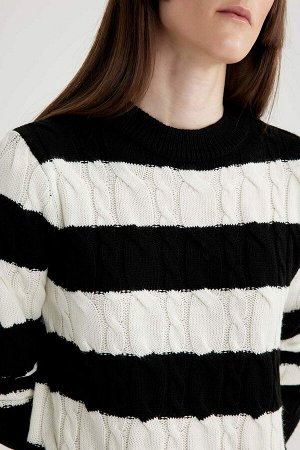 DEFACTO Полосатый свитер с круглым вырезом Relax Fit