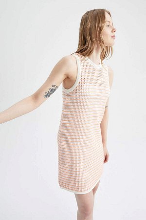 DEFACTO Трикотажное мини-платье без рукавов стандартного кроя с бретелькой на шее