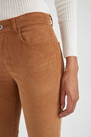 Carmela Вельветовые брюки стандартного кроя с завышенной талией и карманами