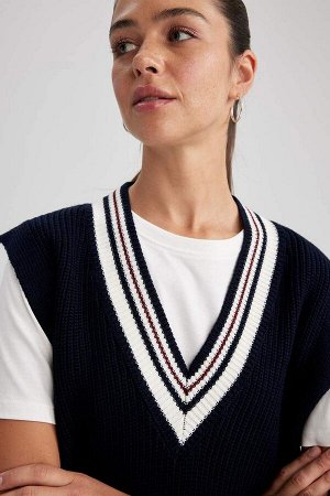 Вязаный свитер Selanik стандартного кроя с V-образным вырезом