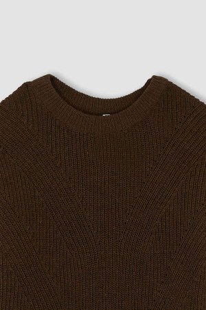 Базовый вязаный свитер селаник стандартного кроя с длинными рукавами