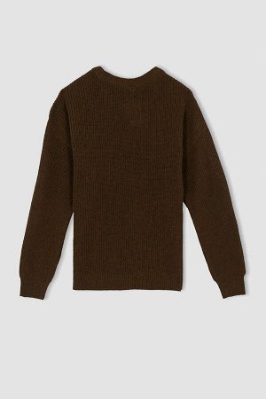 Базовый вязаный свитер селаник стандартного кроя с длинными рукавами